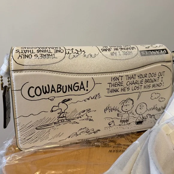 BNWT Coach x Peanuts Tabby Shoulder Bag 26 - Picture 5 of 16